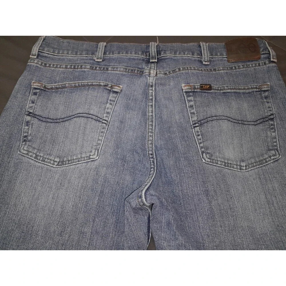 Lee Relaxed Fit Jeans Mens 36x29 Blue Medium Wash Straight Leg 100% Cotton